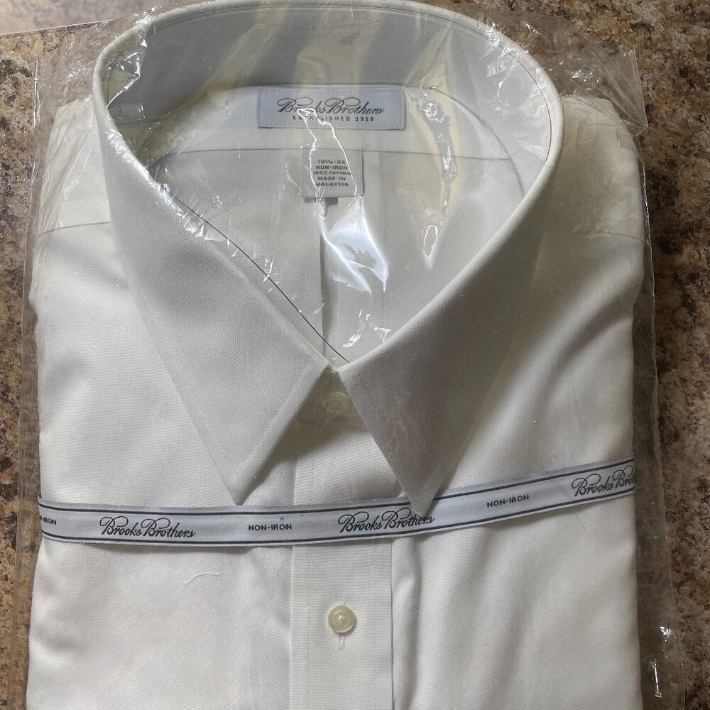 Brooks Brothers Men's Dress Shirt Beige Size 18H 38
